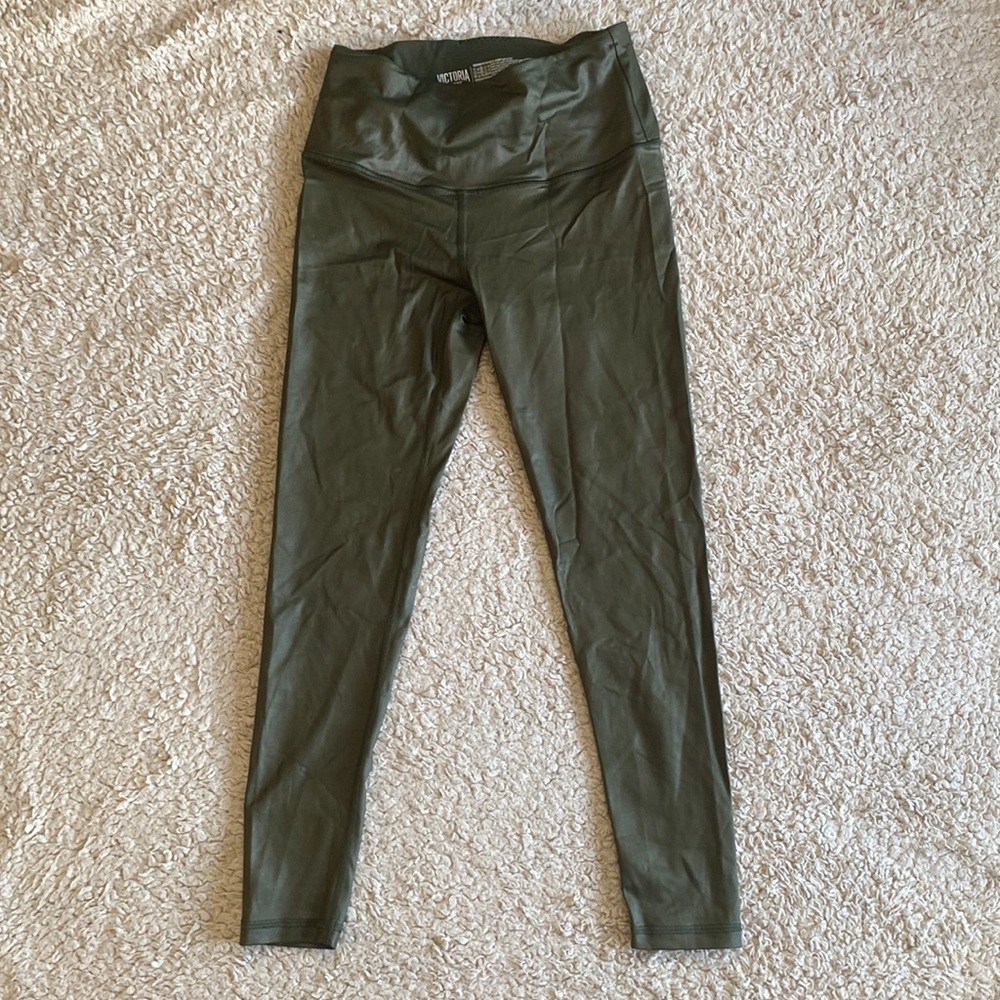 Victoria secret leggings “liquid” look, army green, small